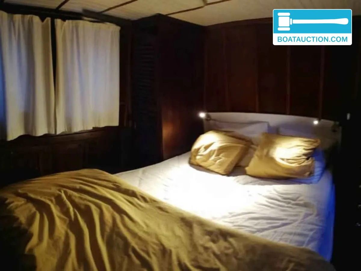 foto: 7 Riverboat 1413
