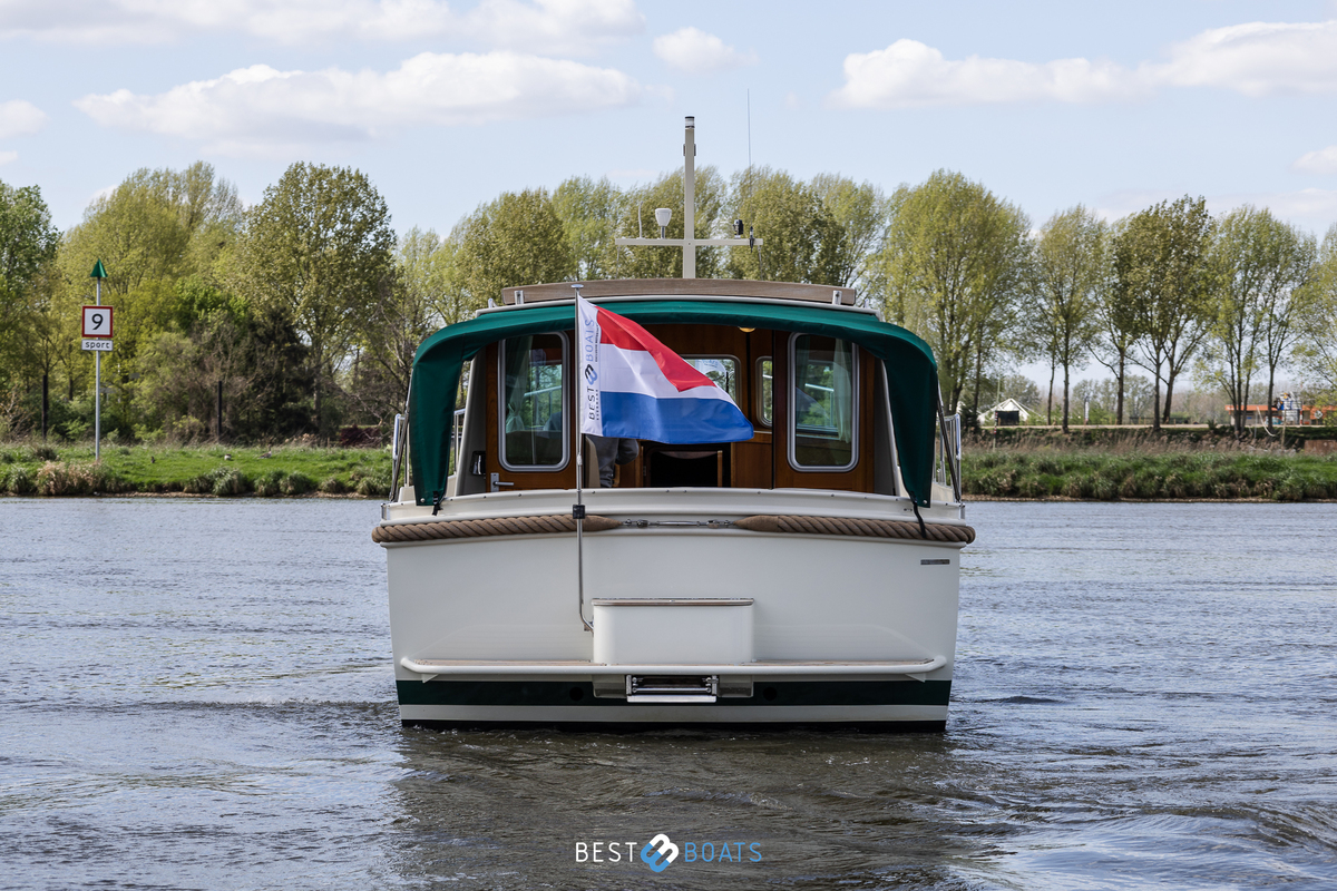 foto: 9 Linssen  Grand Sturdy 29.9 Sedan