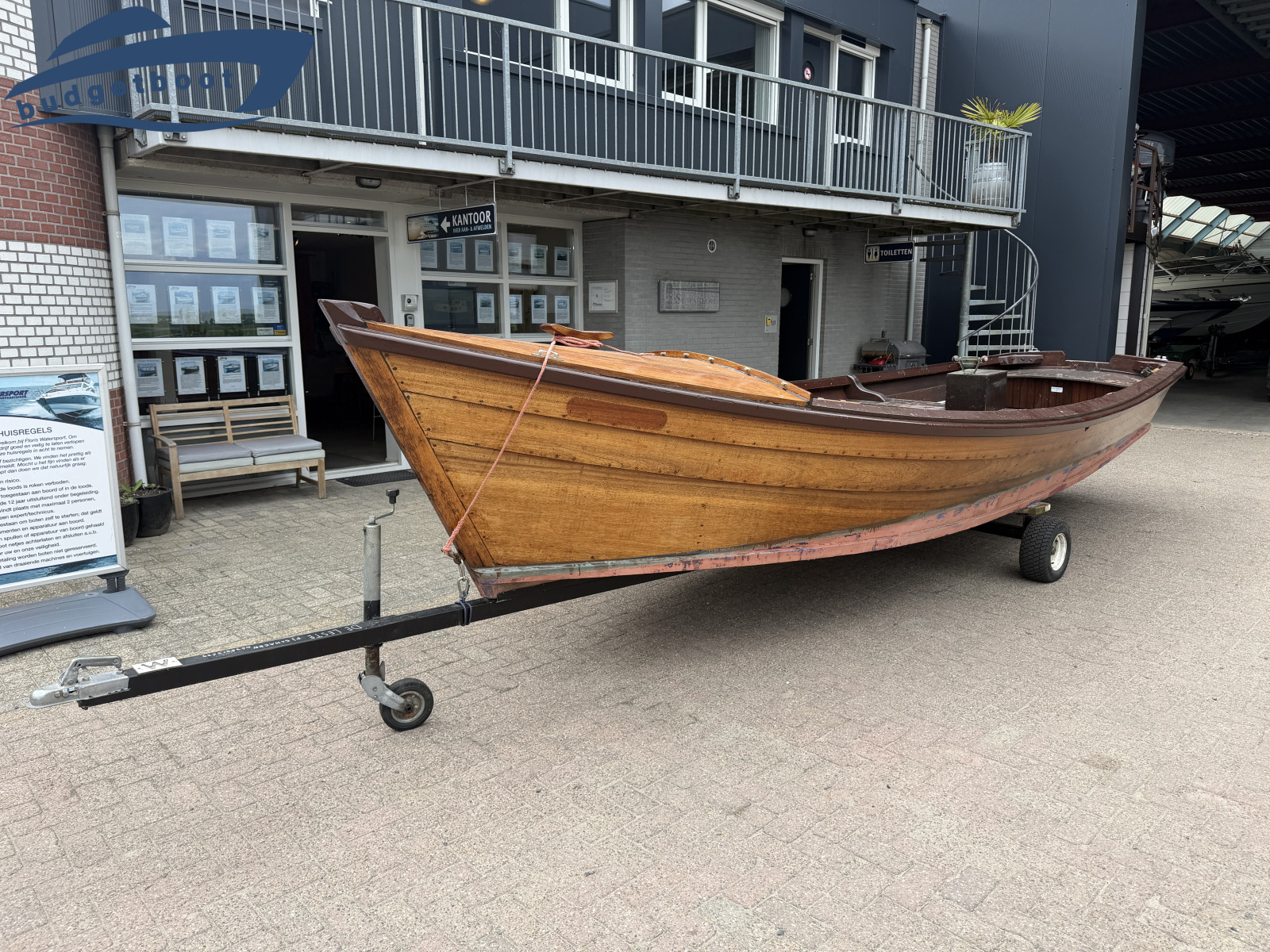 Houten sloep 680 uit Texel