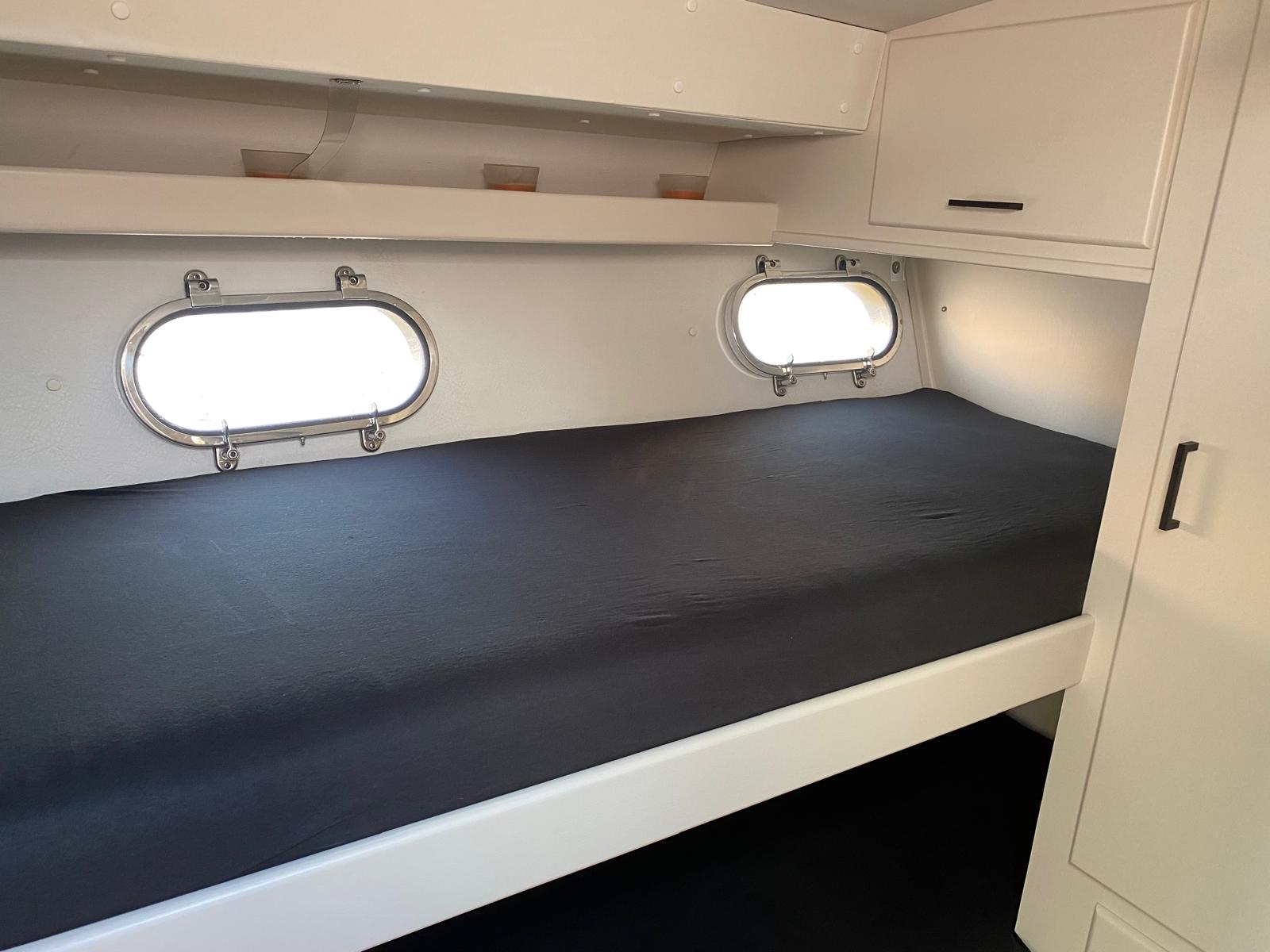 foto: 6 Fairline Fairline 43 Flybridge