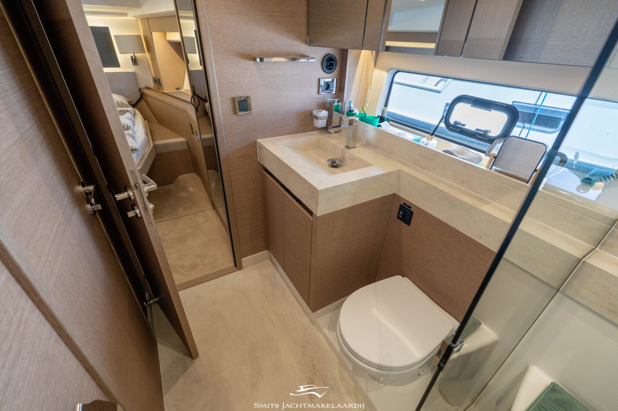 foto: 55 Prestige Prestige 590 Flybridge