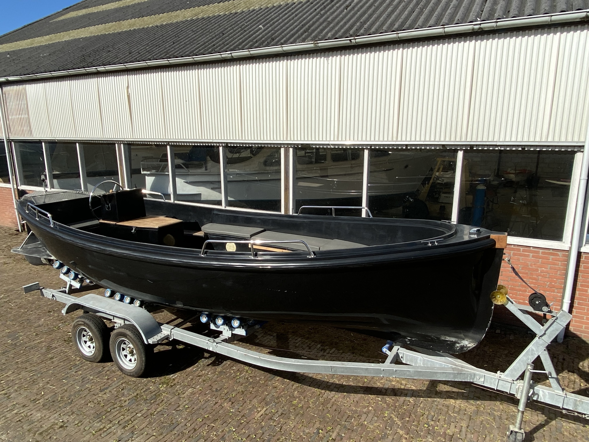 foto: 11 Pleasure Cruise 700