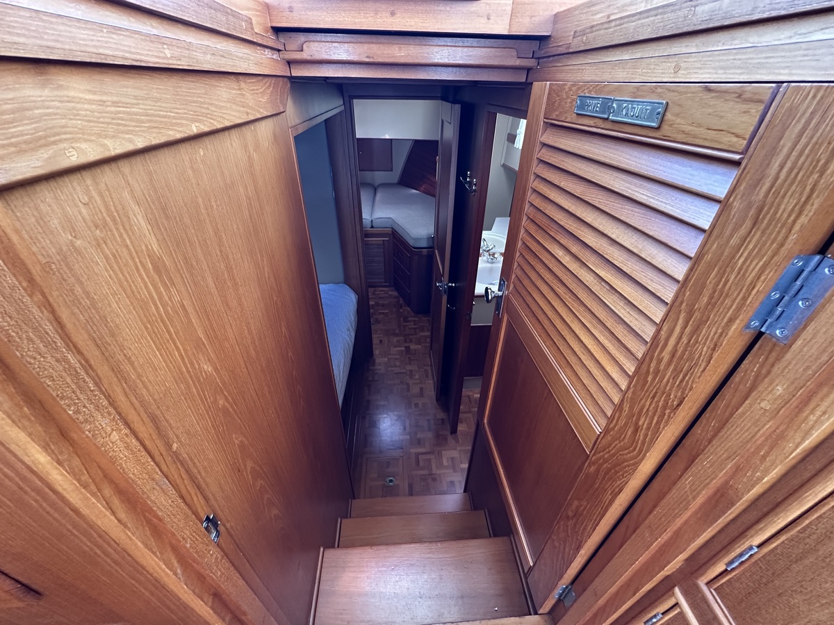 foto: 9 Grand Banks 42 europa