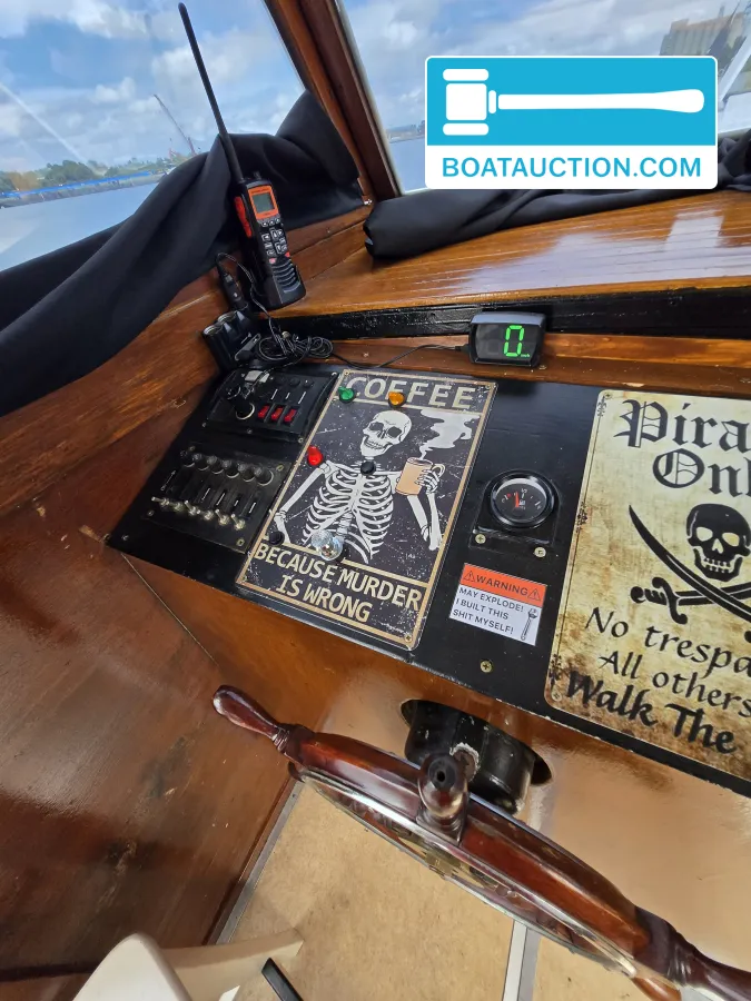 foto: 9 Motorboot 900