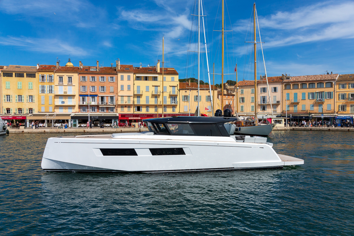 foto: 6 PARDO YACHTS GT 52 