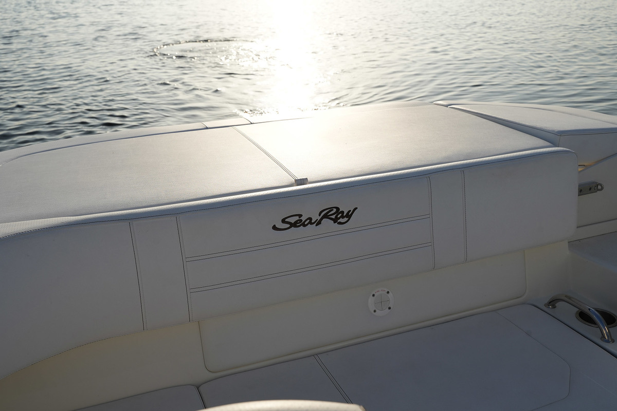 foto: 14 Sea Ray SPX 190