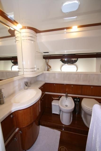 foto: 9 Ferretti  760