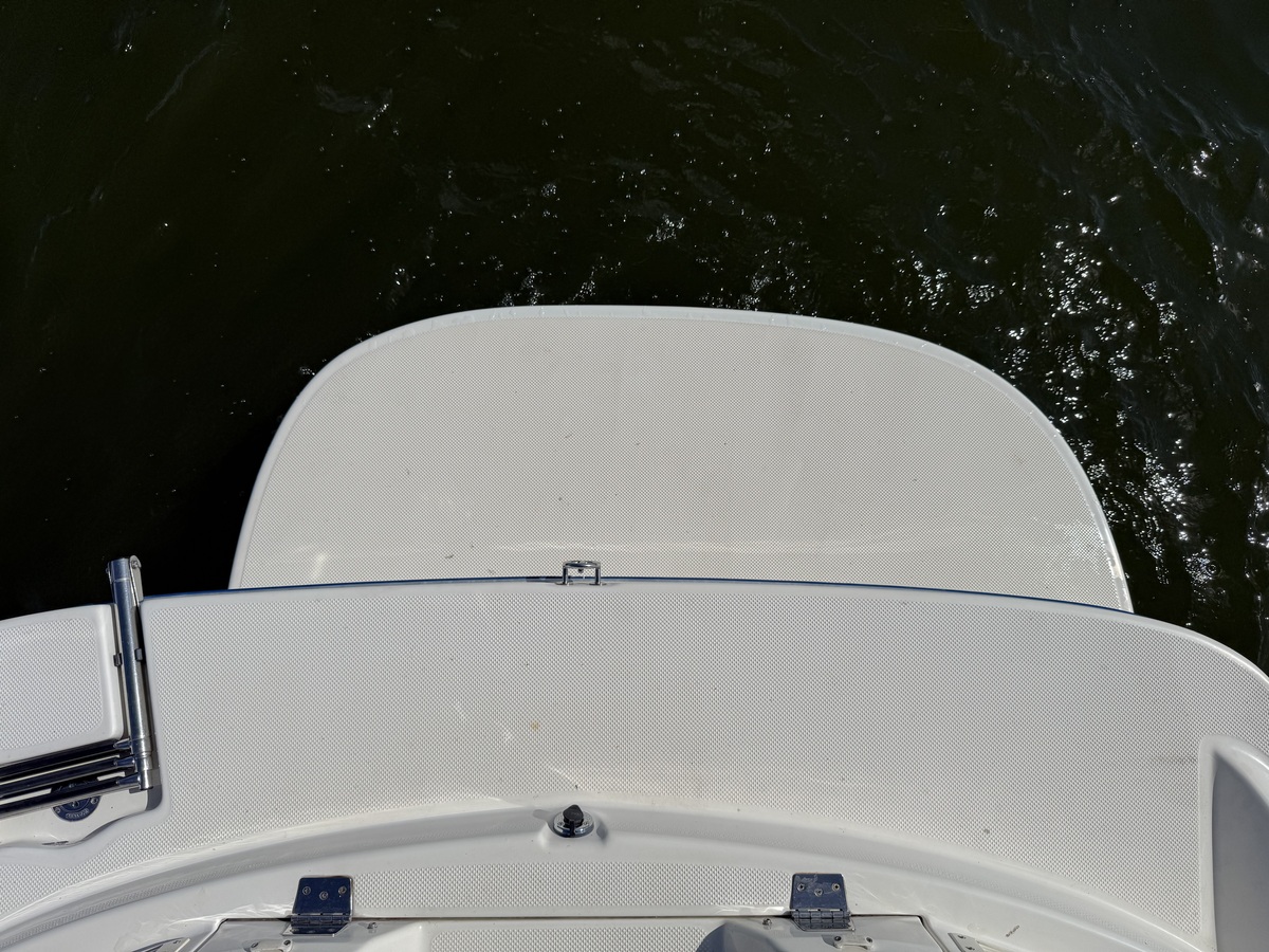 foto: 8 Bayliner 219 SD