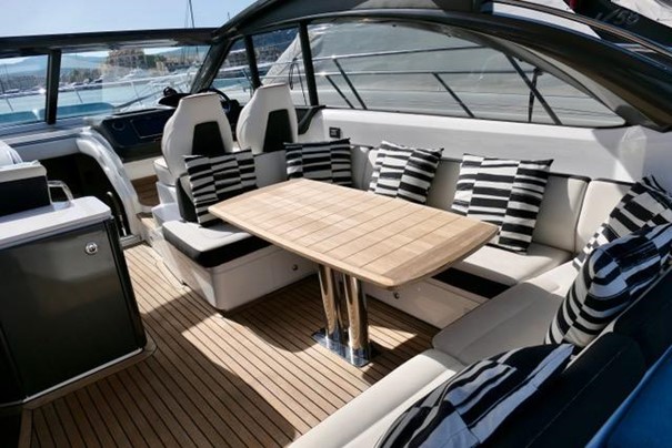 foto: 18 Princess V48