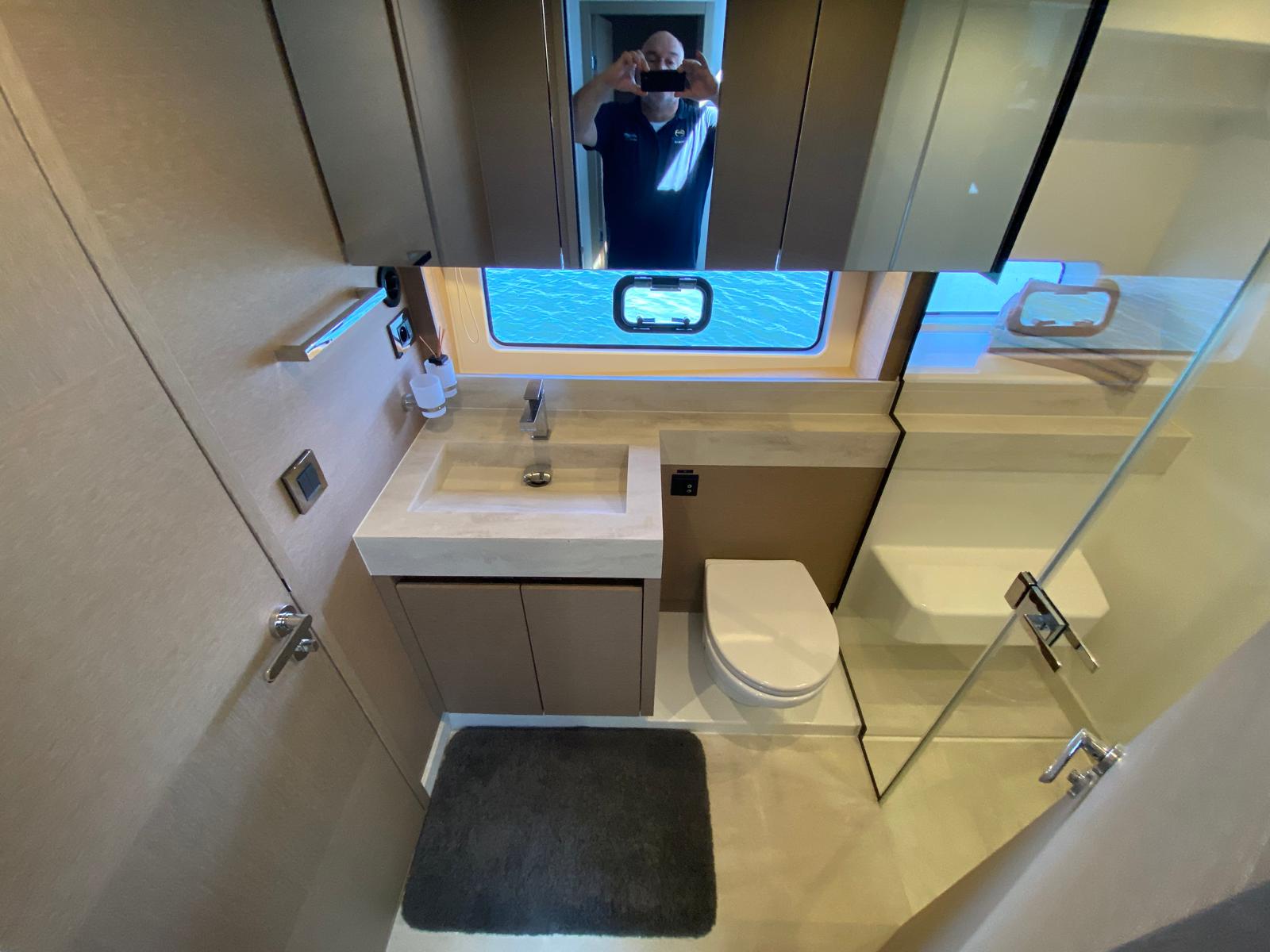 foto: 9 Prestige 590 Flybridge