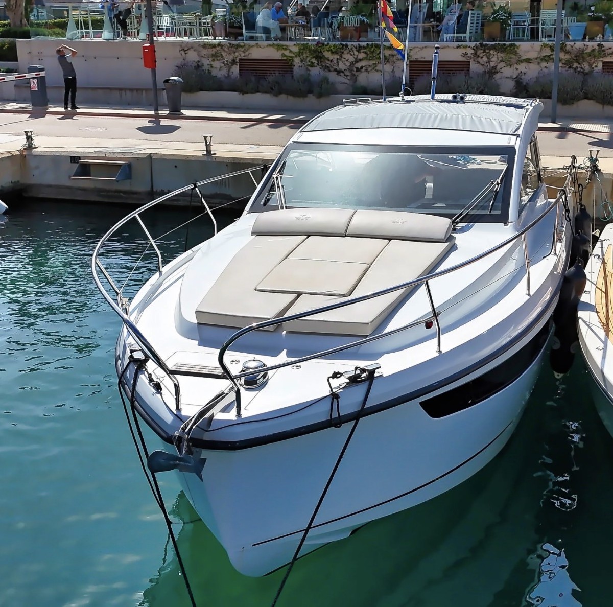 foto: 262 Sealine Sealine S335