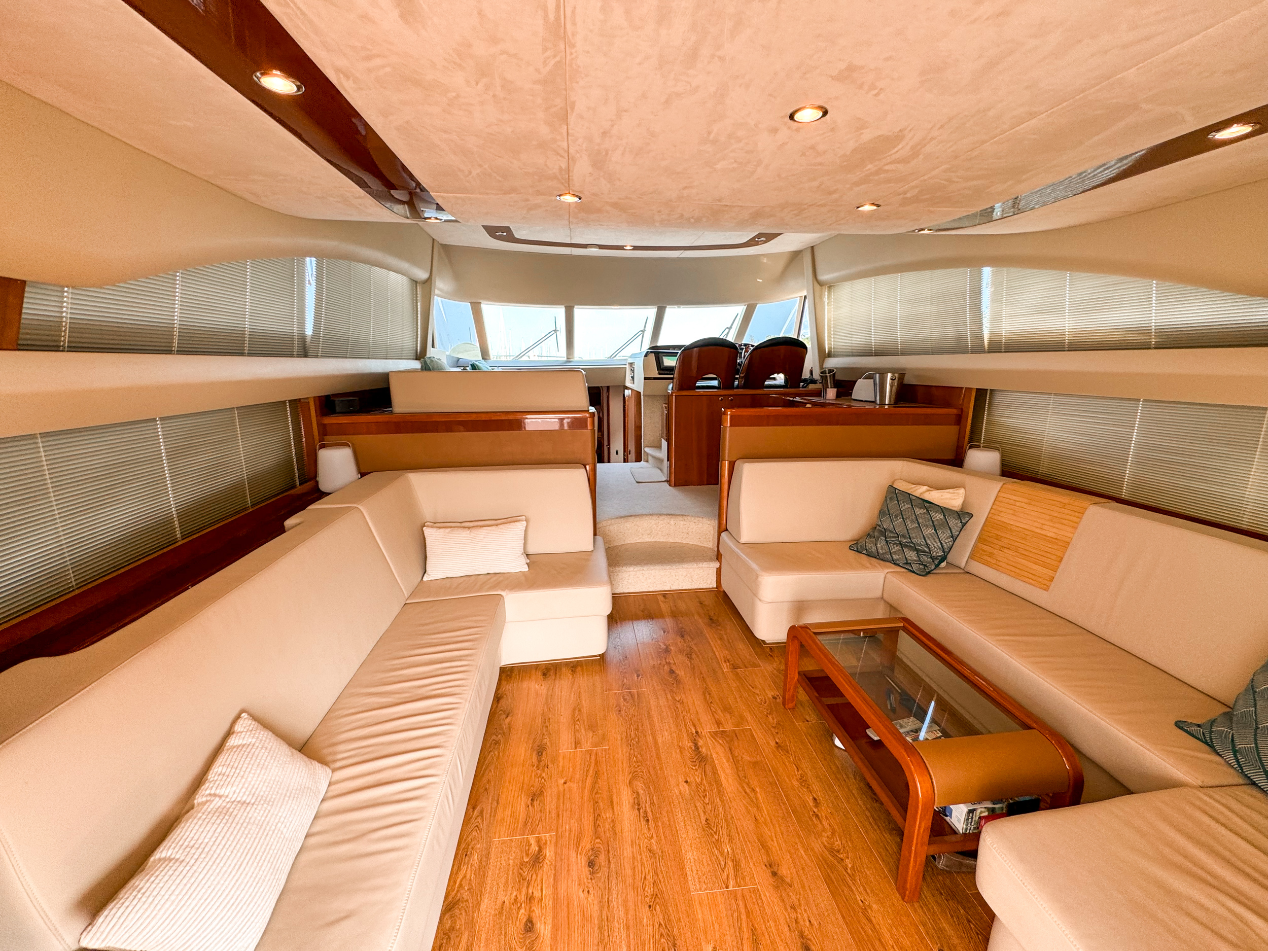 foto: 6 Princess 58 flybridge