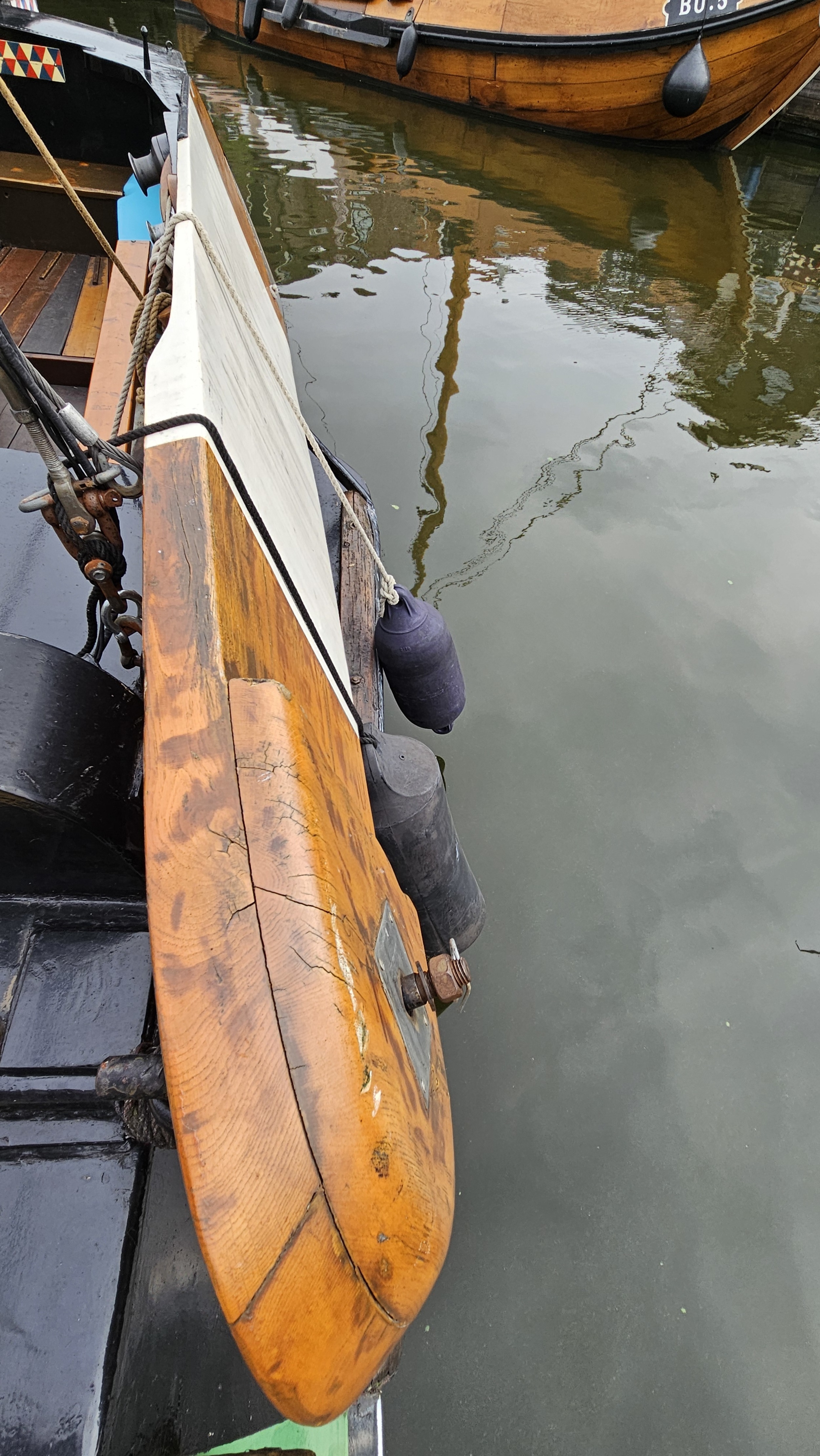 foto: 8 Lemster Zeeschouw Visserman