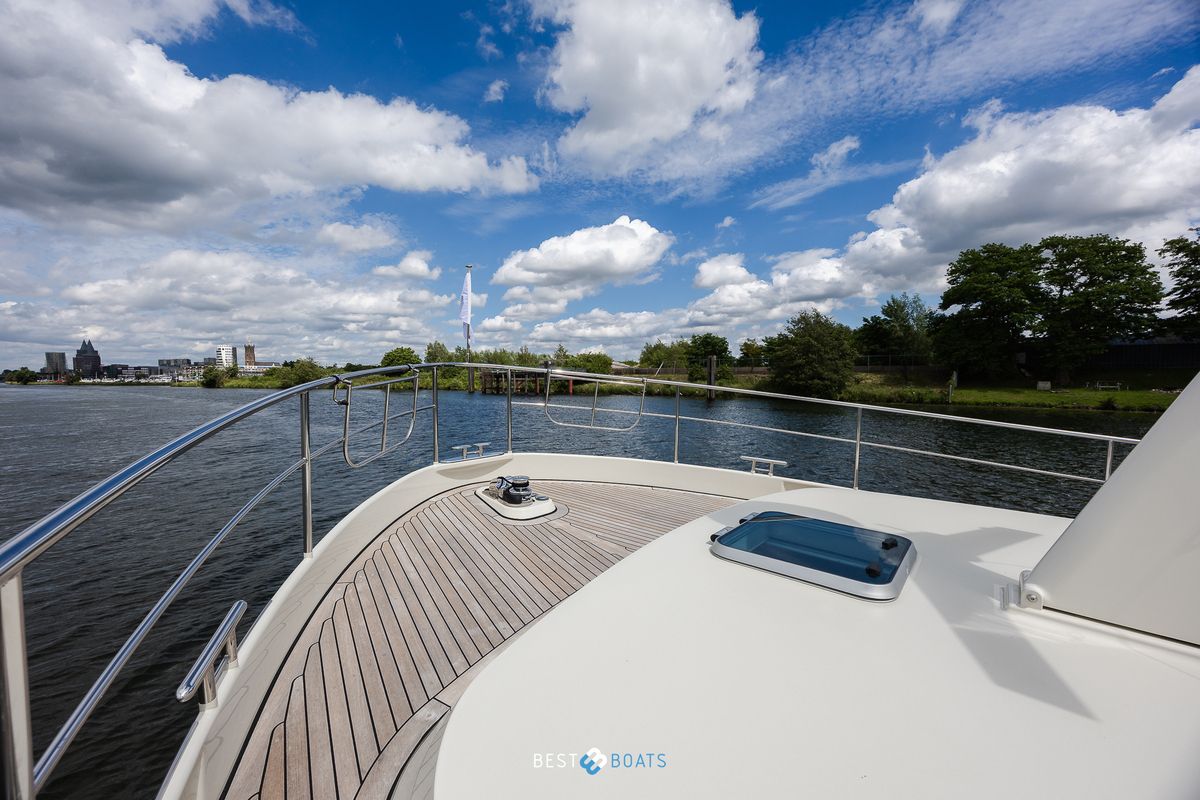 foto: 12 Linssen Grand Sturdy 450 AC Variotop