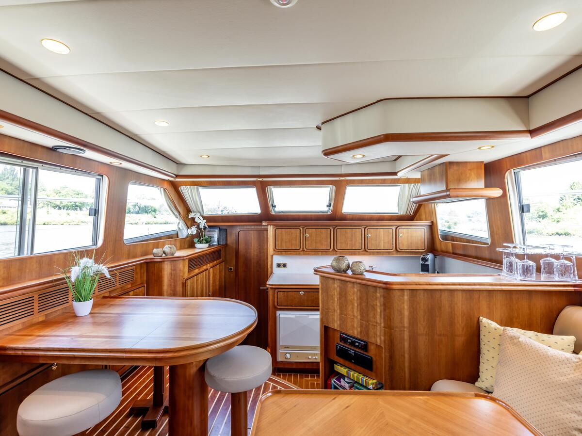 foto: 26 Linssen  Grand Sturdy 500 Variotop