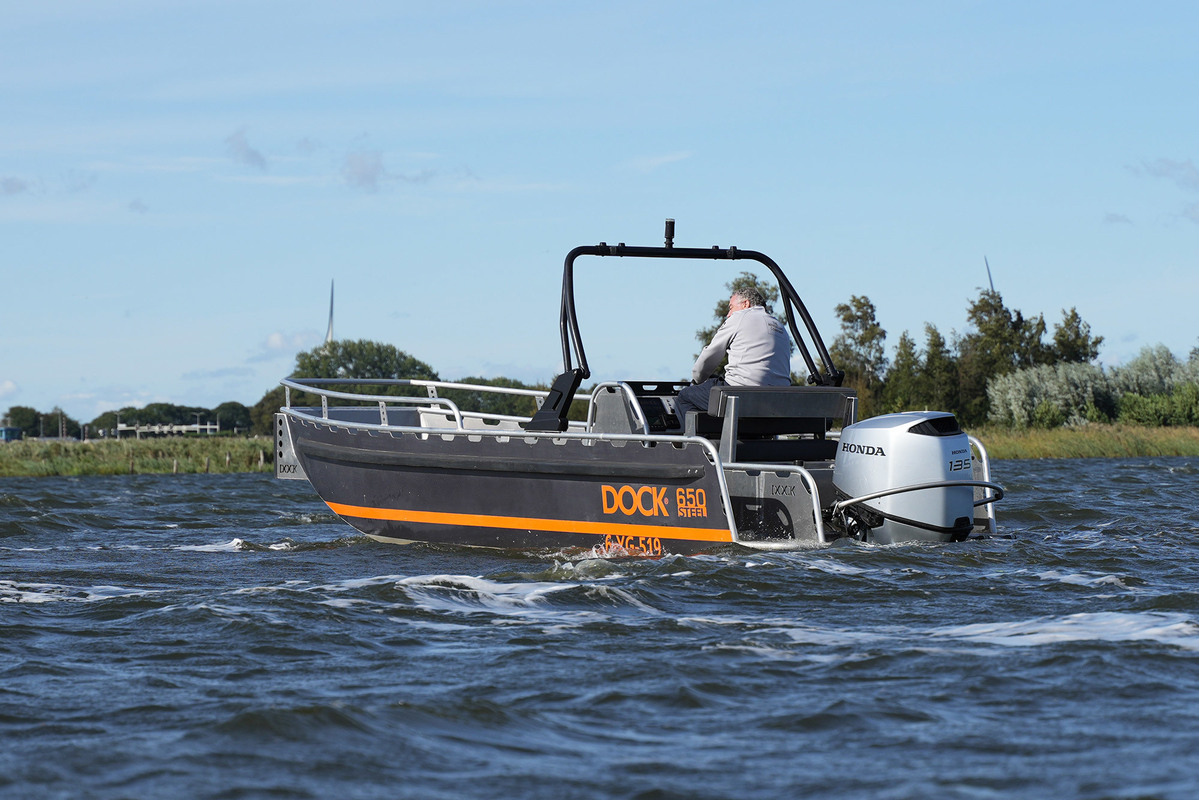 foto: 11 Dock Steel 650