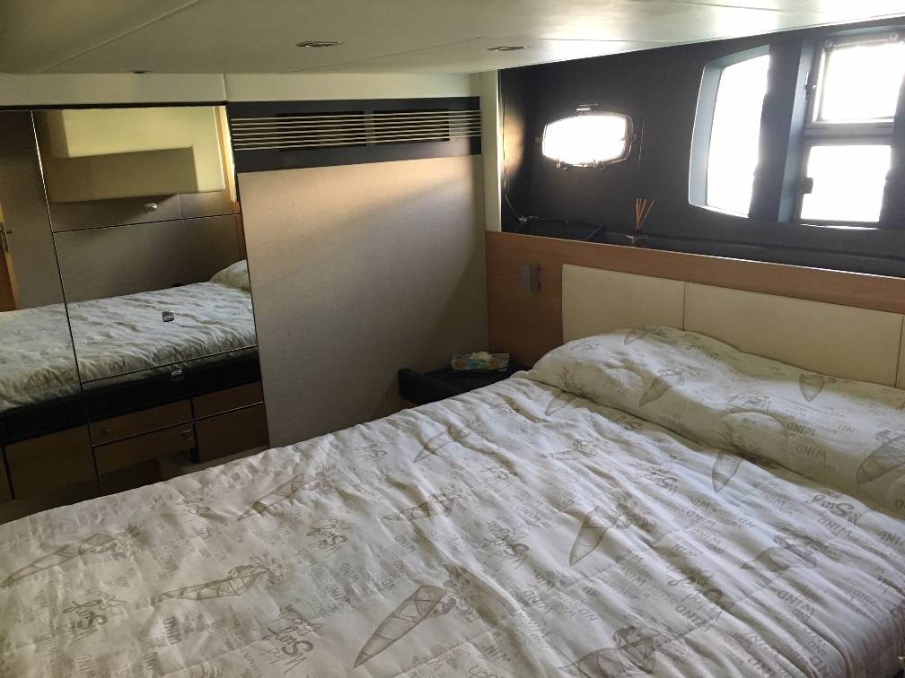 foto: 5 Fairline Squadron 55