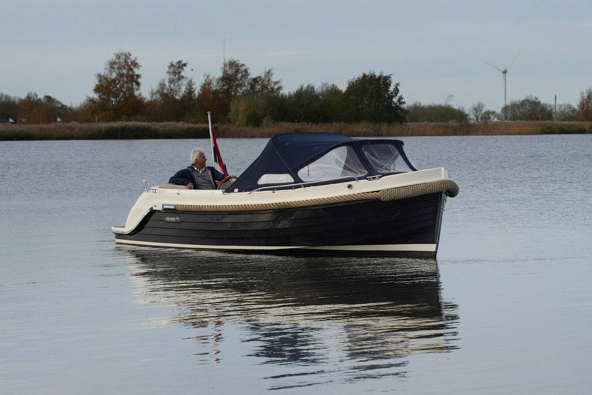 foto: 5 Interboat Intender 640