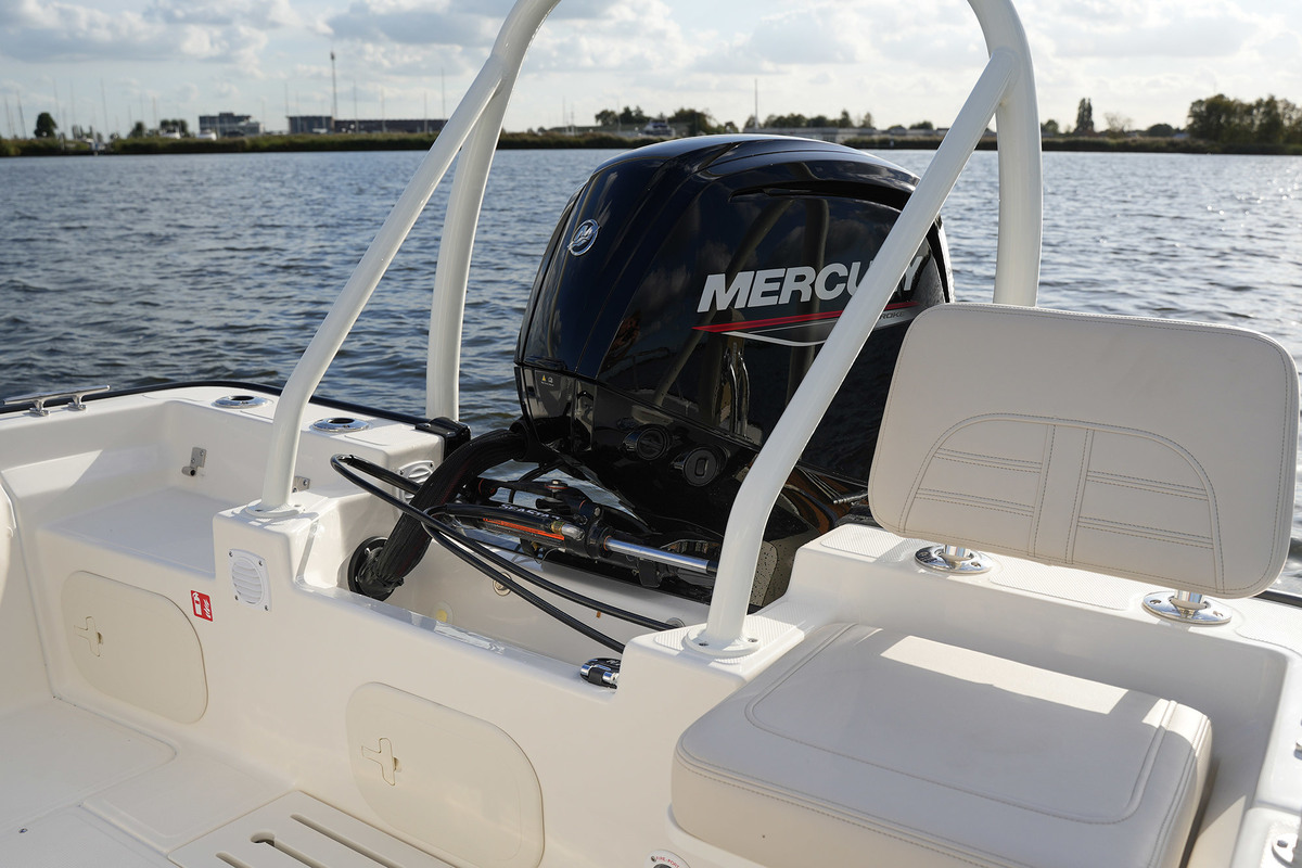 foto: 17 Boston Whaler 170 Montauk