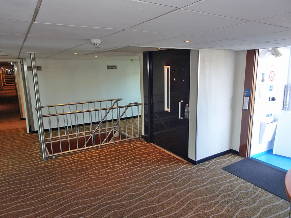 foto: 21 Hotel Passagiersschip 120 passagiers