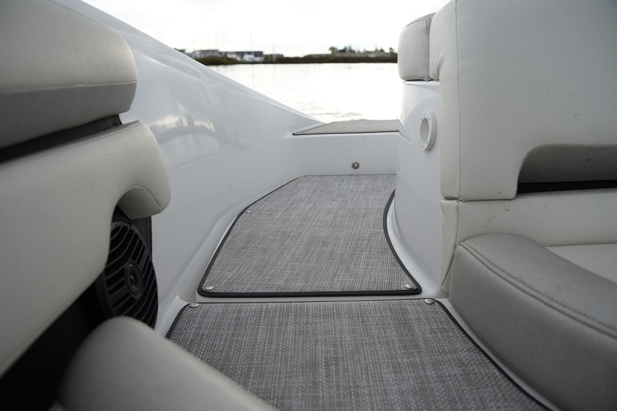 foto: 19 Cobalt CS23