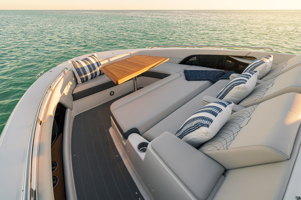 foto: 22 Sea Ray Sundancer 370