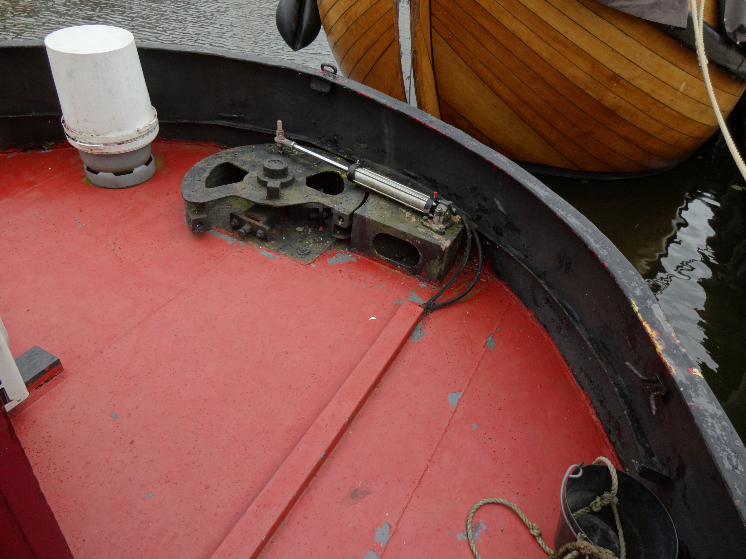 foto: 5 Noordzee Botter 1500 Motor/woonboot