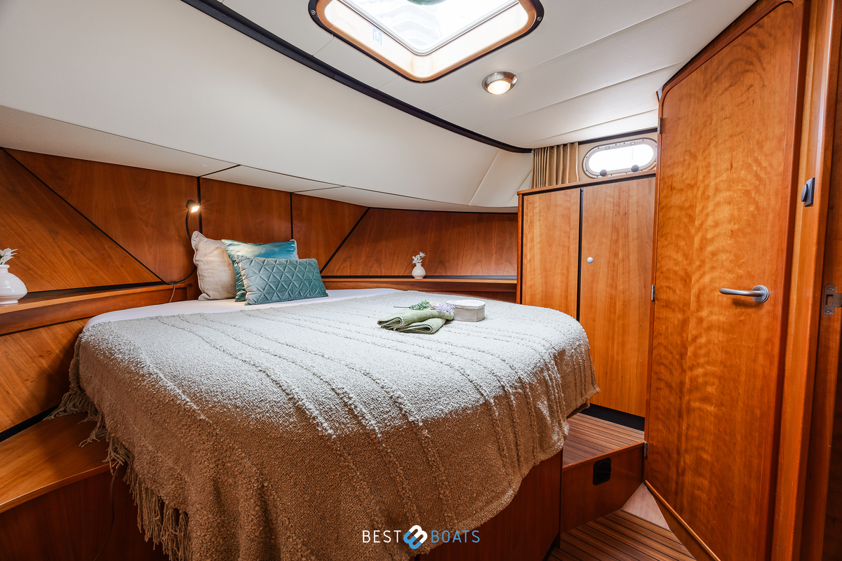 foto: 12 Linssen  Grand Sturdy 45.9 AC Twin