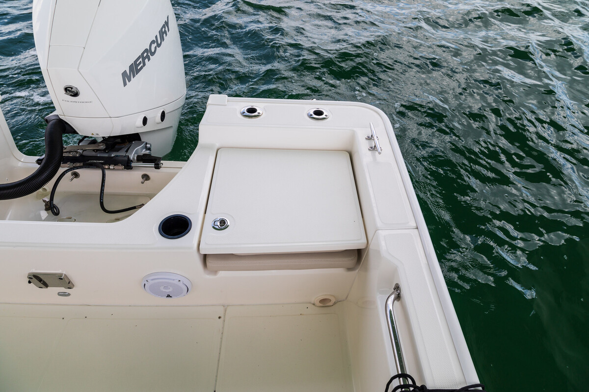 foto: 5 Boston Whaler 210 Montauk