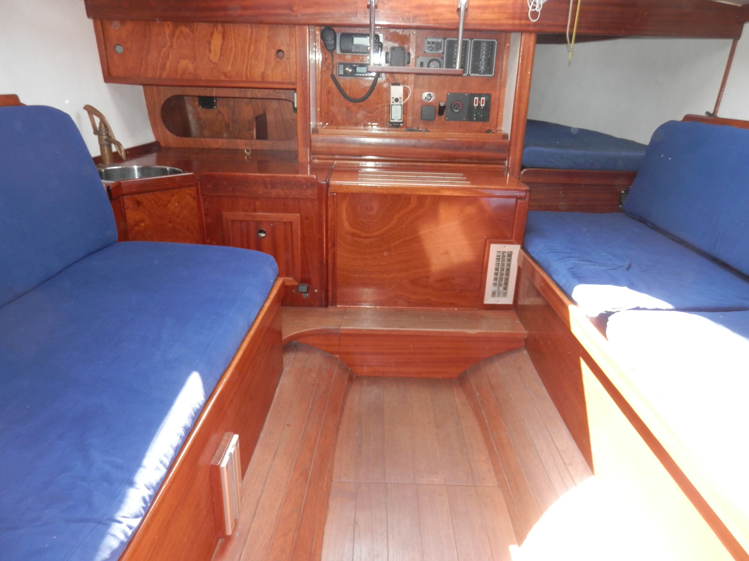 foto: 5 Sailborne 28