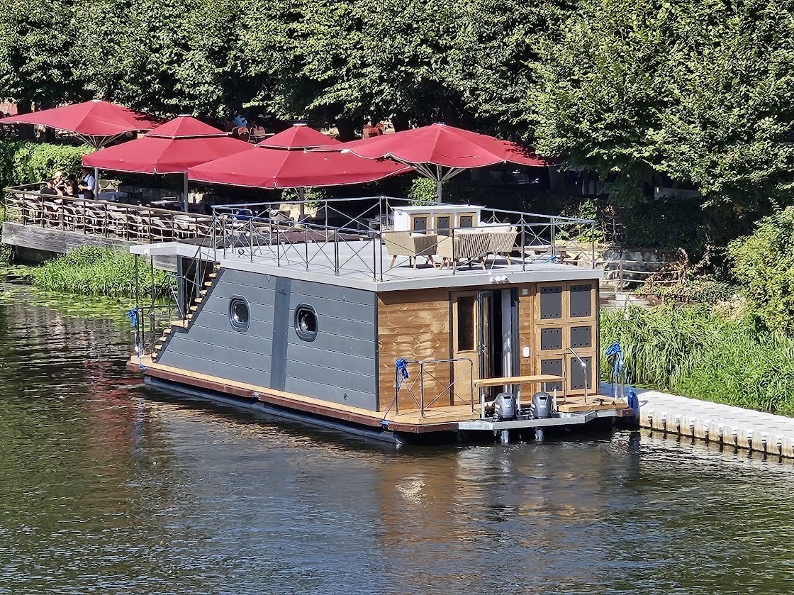 foto: 8 Campi 460 Houseboat