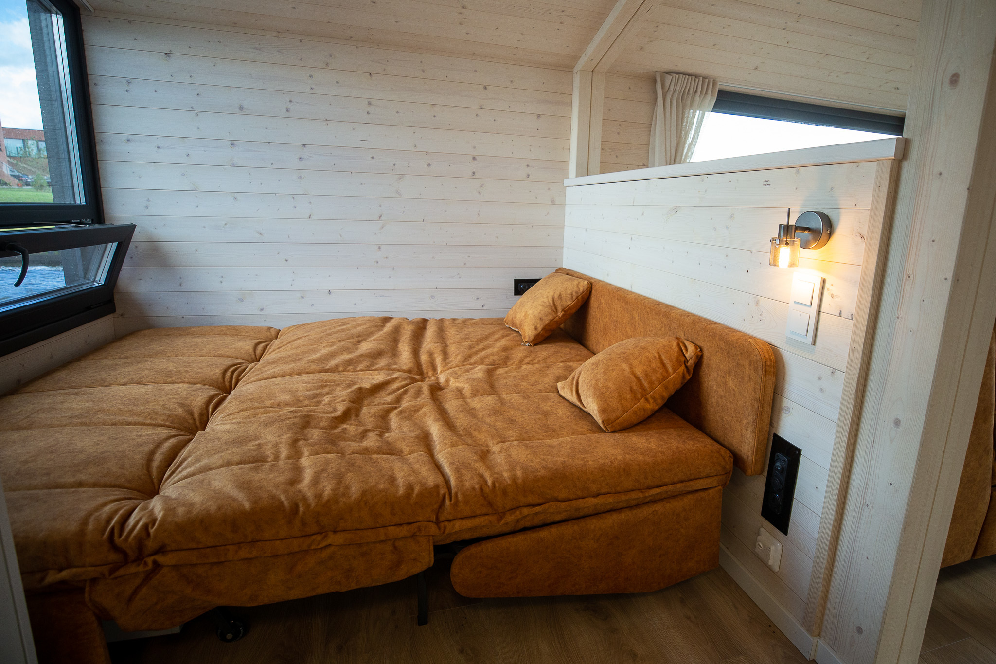 foto: 6 Twin M-Cabin Houseboat