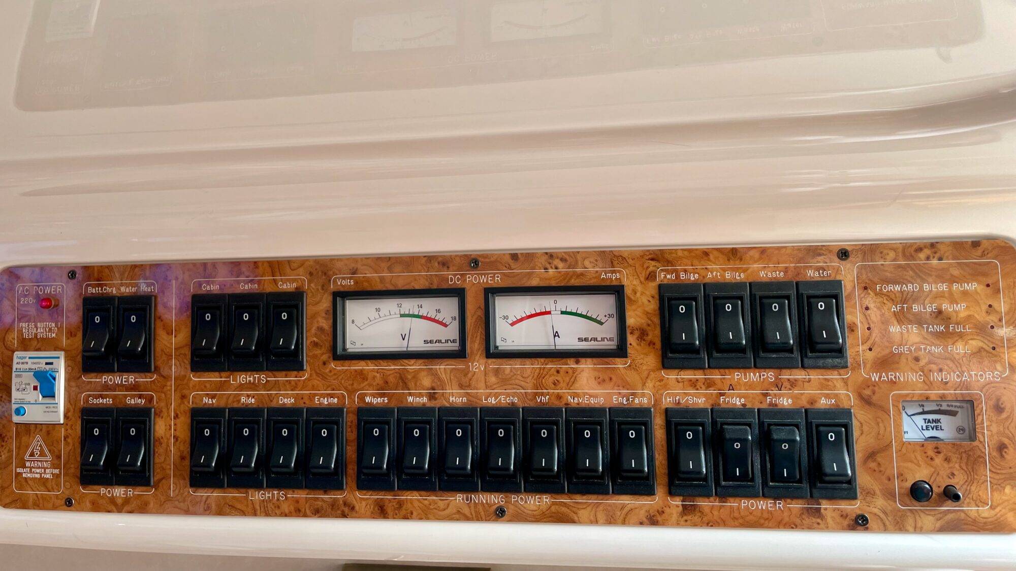 foto: 11 Sealine Sealine S37