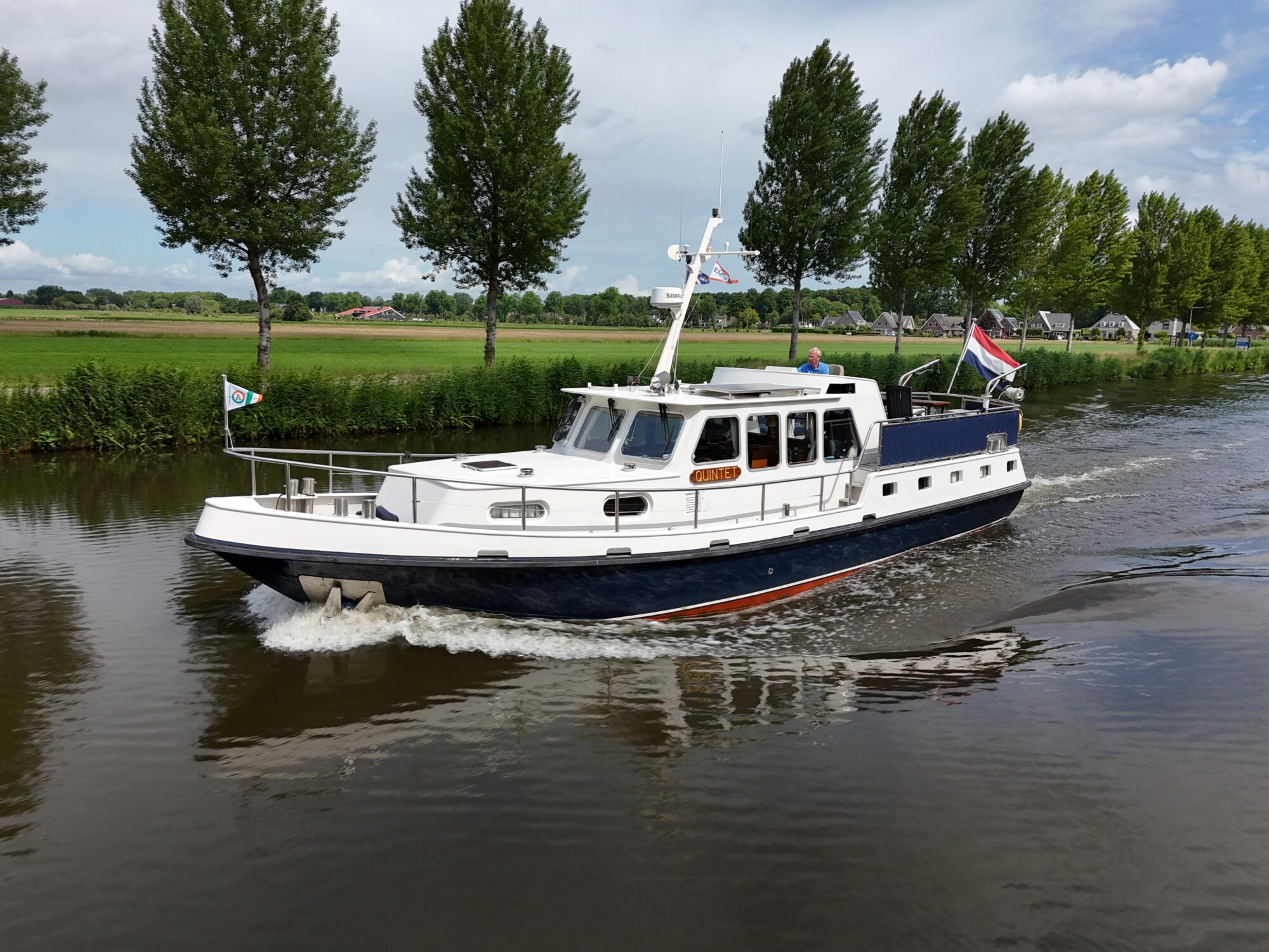 foto: 16 Damen Damen Pushy Cat 15.00 AK Cabrio