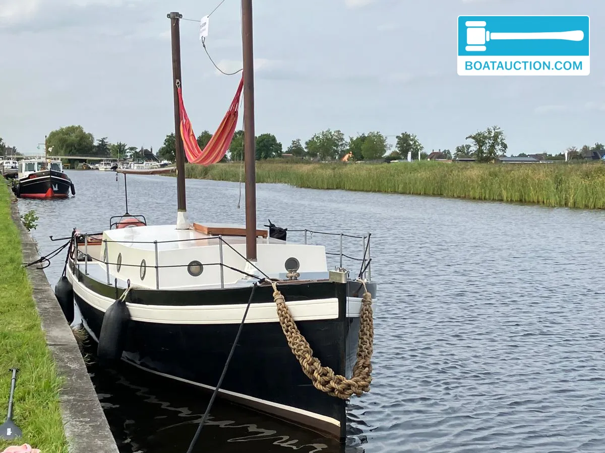 hoofdfoto: 1 Willemsoord B2 Sloep