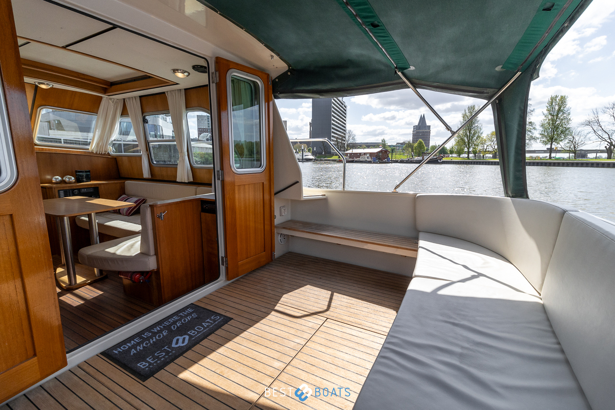 foto: 10 Linssen  Grand Sturdy 29.9 Sedan