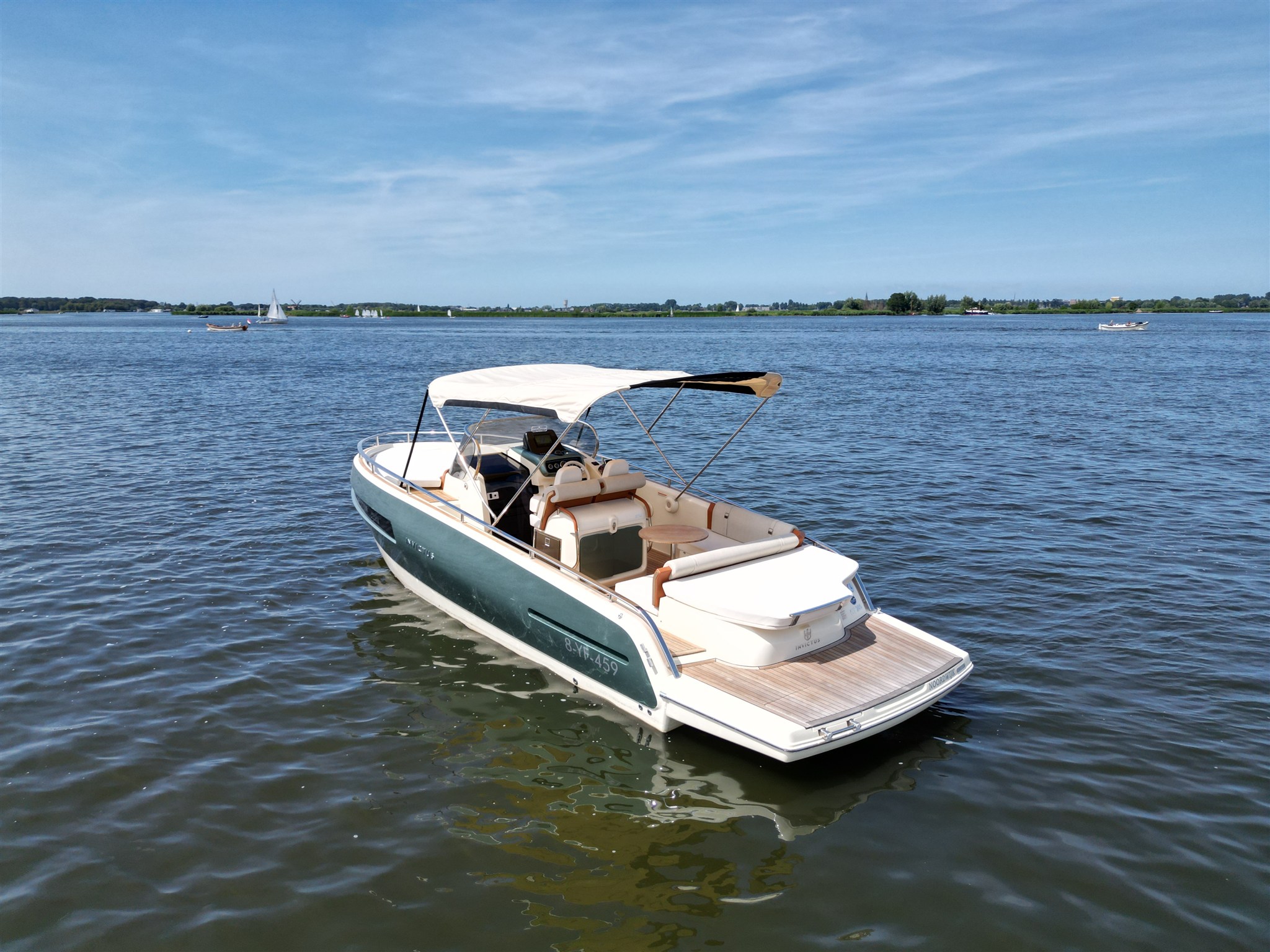 foto: 10 Invictus GT 280