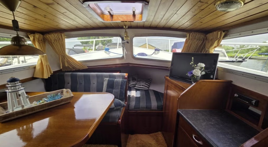 foto: 8 Crown cruiser  9,45