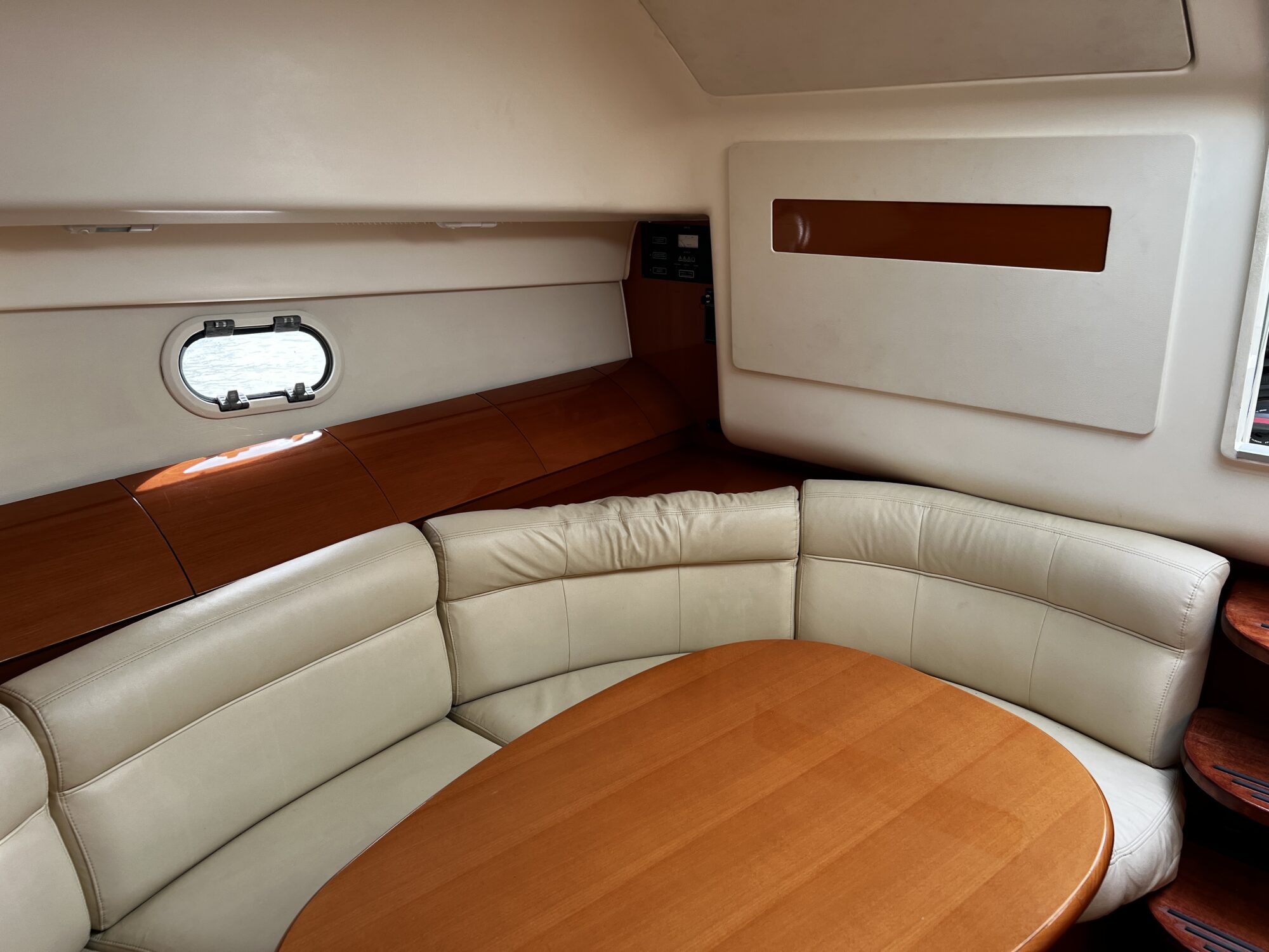 foto: 23 Jeanneau Jeanneau Prestige 34S HT