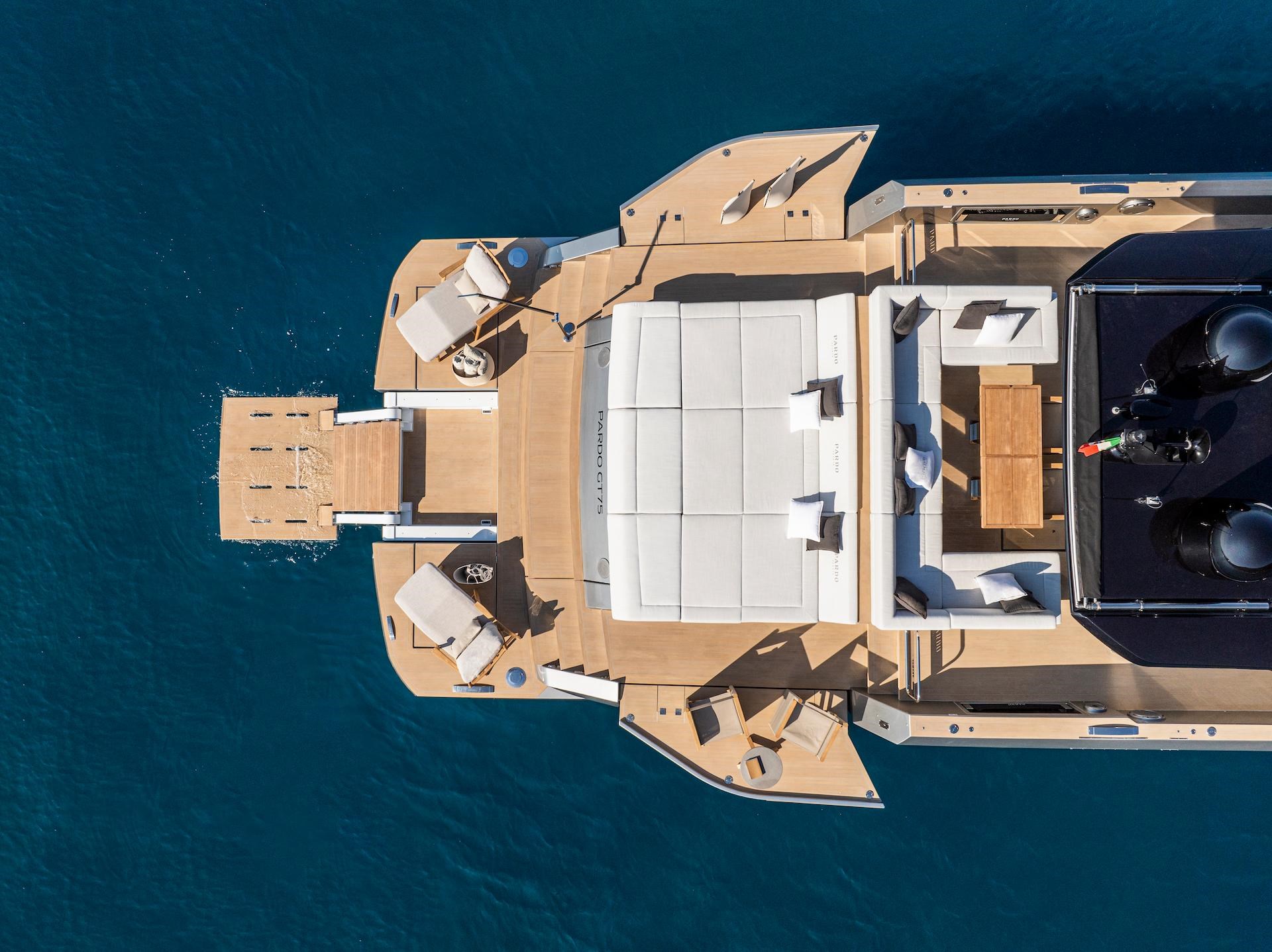 foto: 12 Pardo Yachts GT 75