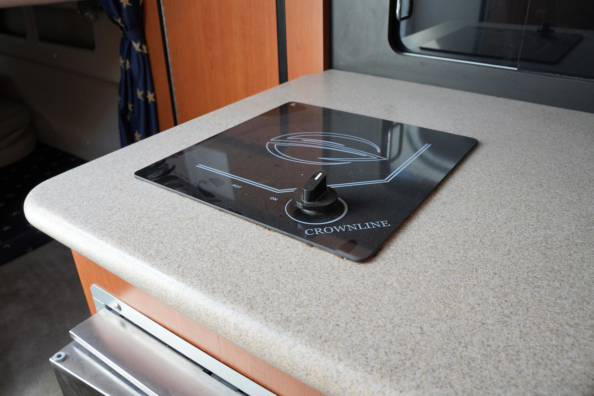 foto: 15 Crownline 315 SCR