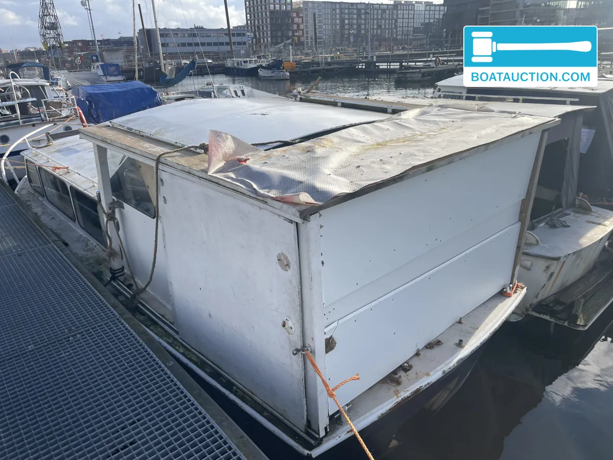 foto: 5 Motorboat 800