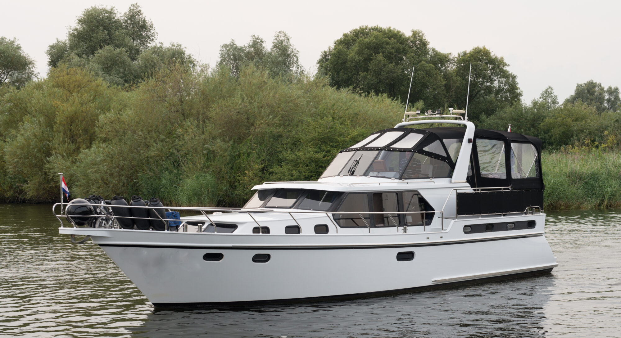 foto: 16 Explorer Explorer Classic 44 AK Cabrio