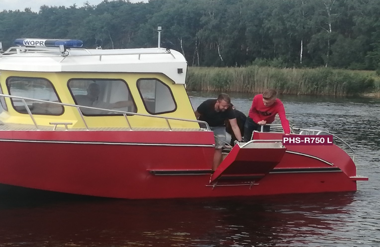 foto: 5 Fire And Rescue Boat PHS-R750