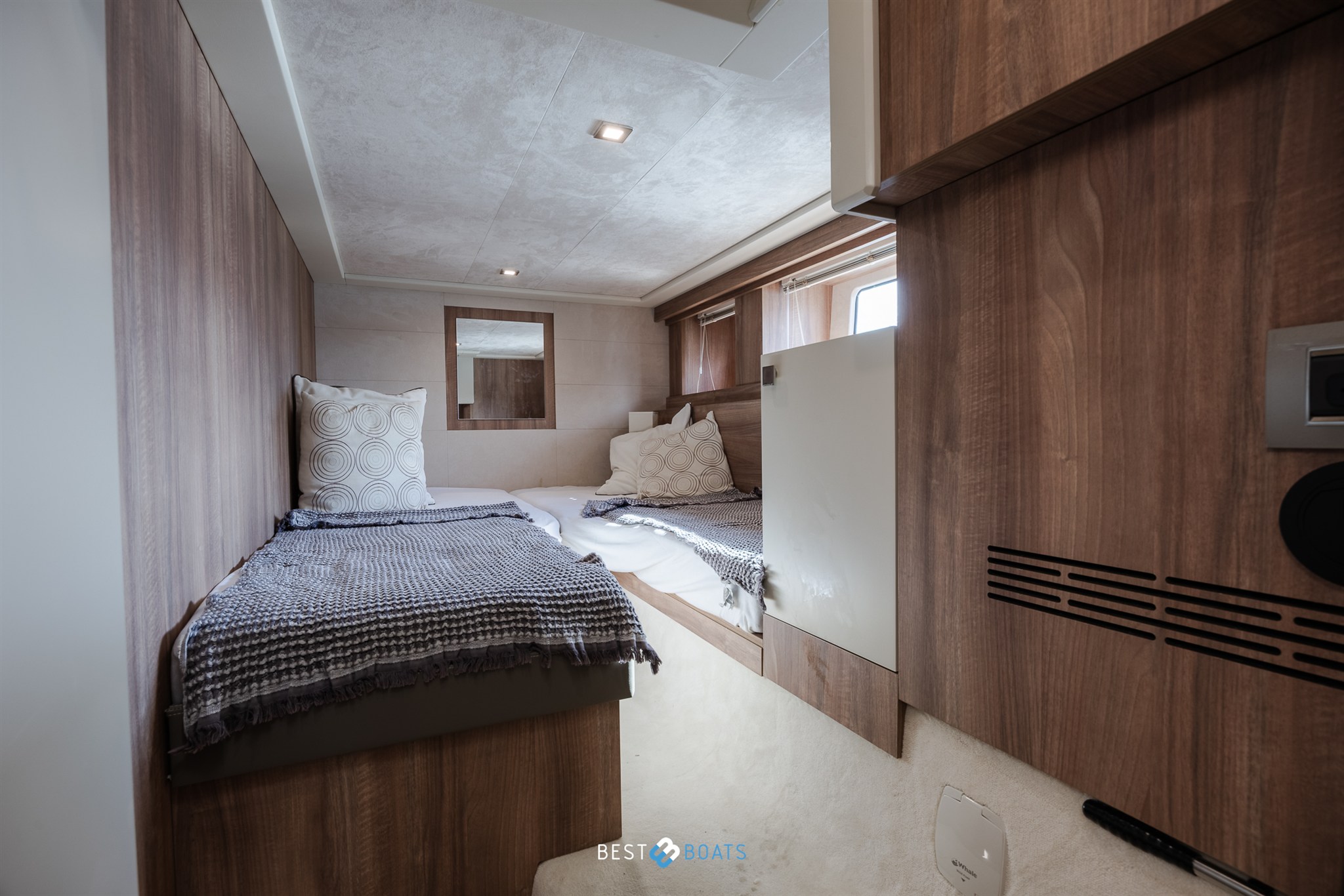 foto: 17 Cranchi Eco Trawler 43 Long Distance