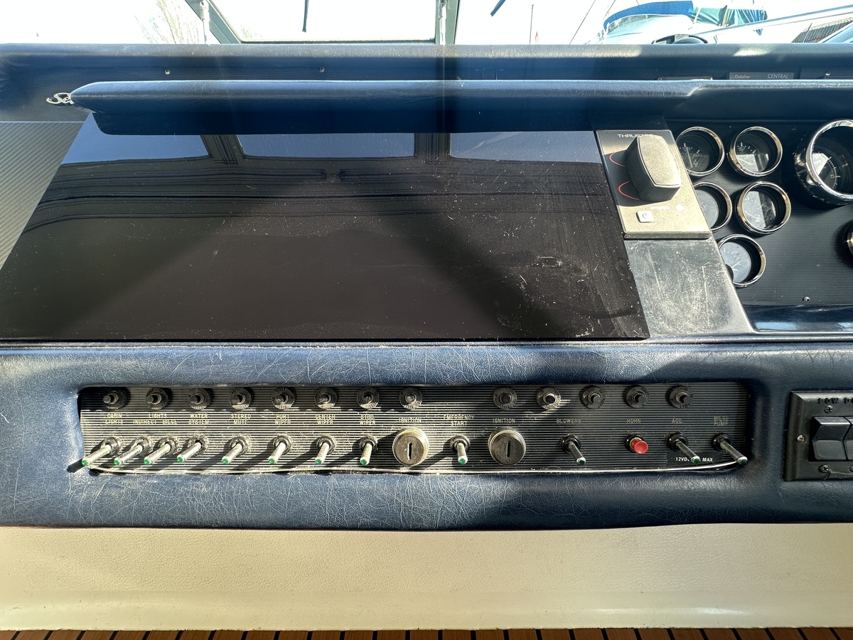 foto: 7 Sea Ray 310 Sundancer 