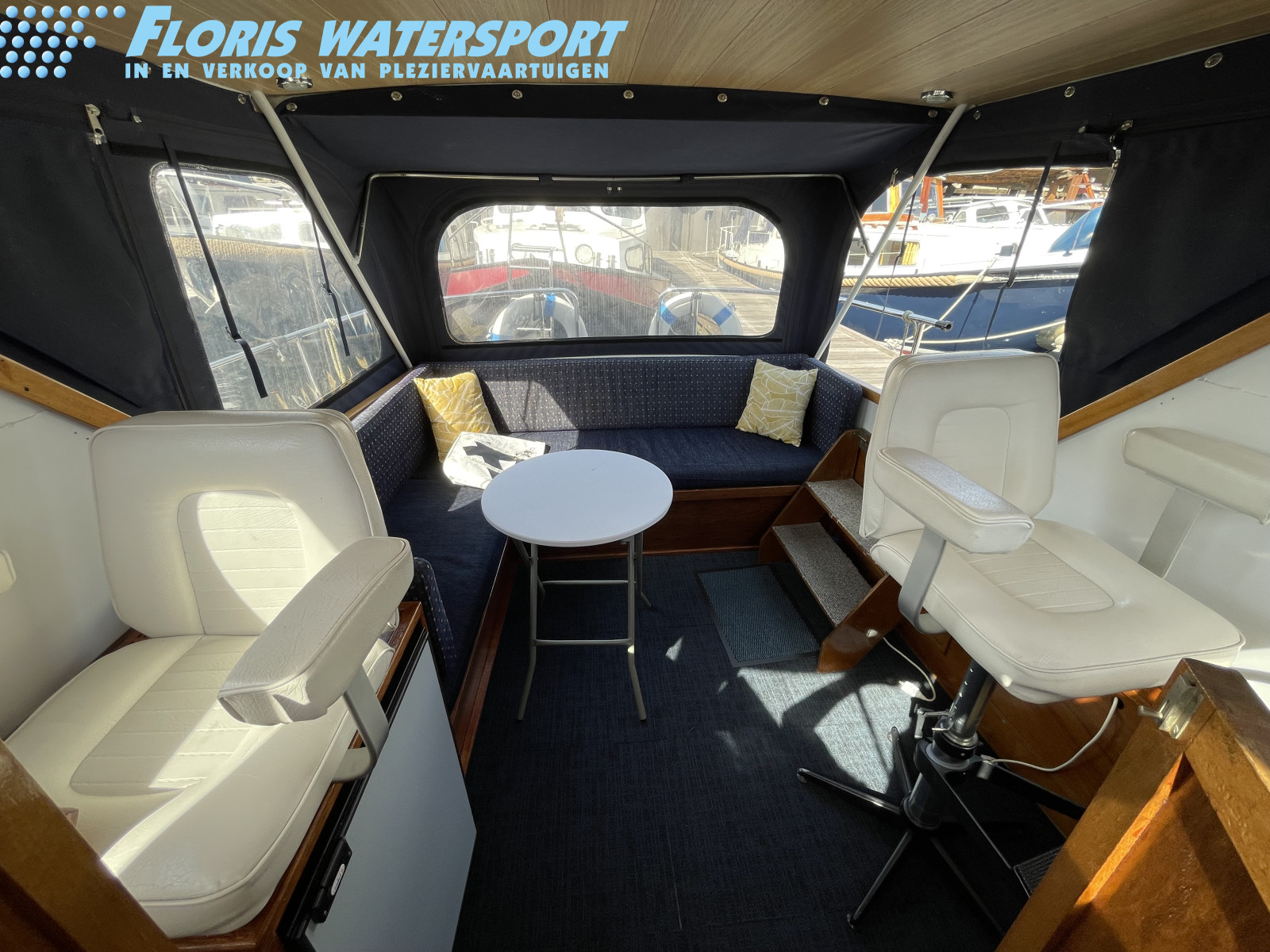 foto: 6 Vechtkruiser 850 Open Cabin