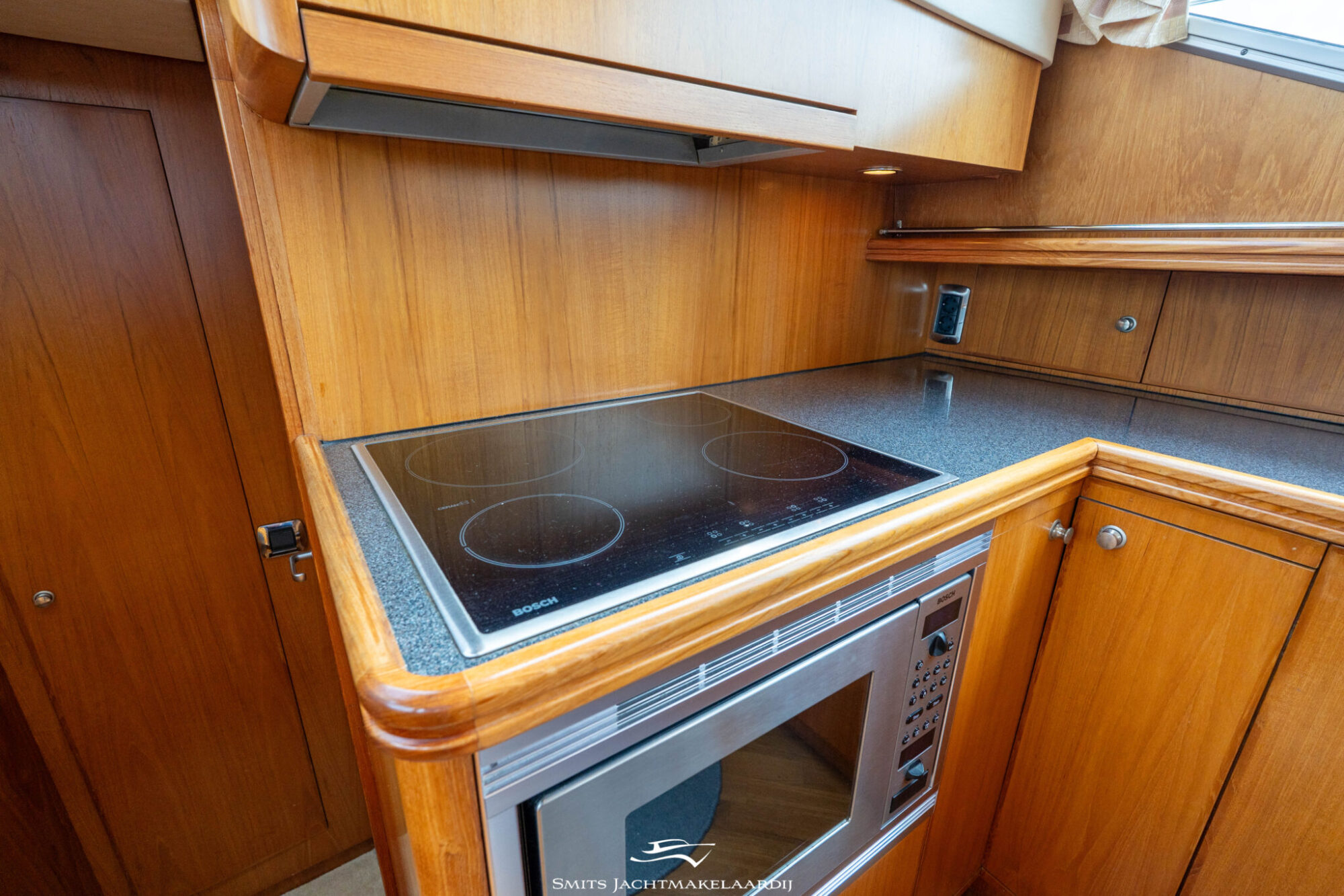 foto: 29 Van der Valk Valk Continental 15.50 Cabrio