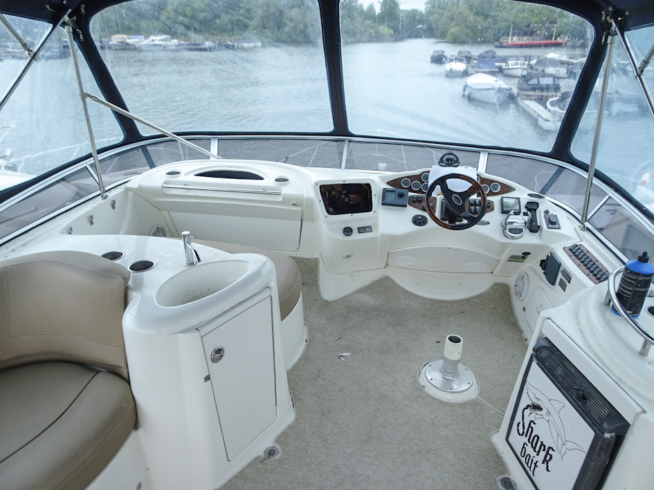 foto: 20 Meridian 391 Sedan