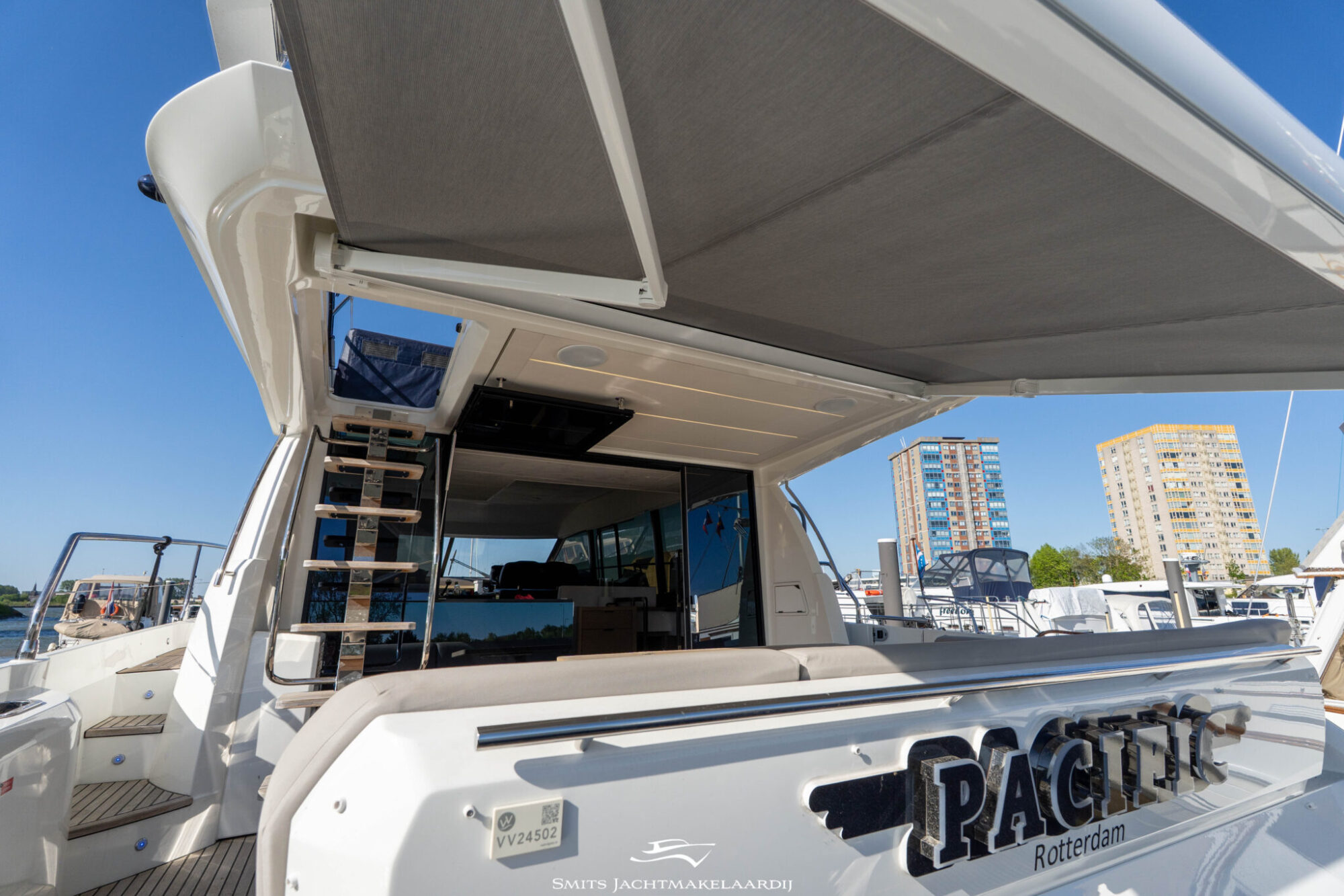 foto: 59 Prestige Prestige 590 Flybridge